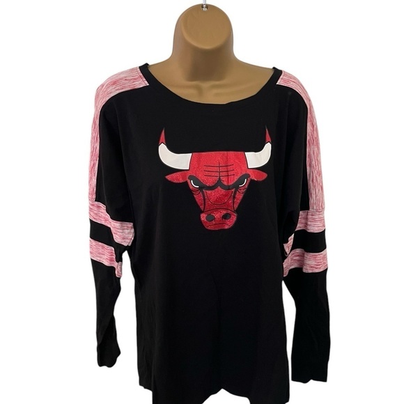 5th & Ocean Chicago Bulls Long Sleeve Raglan Tee Black Combo L - Picture 1 of 6